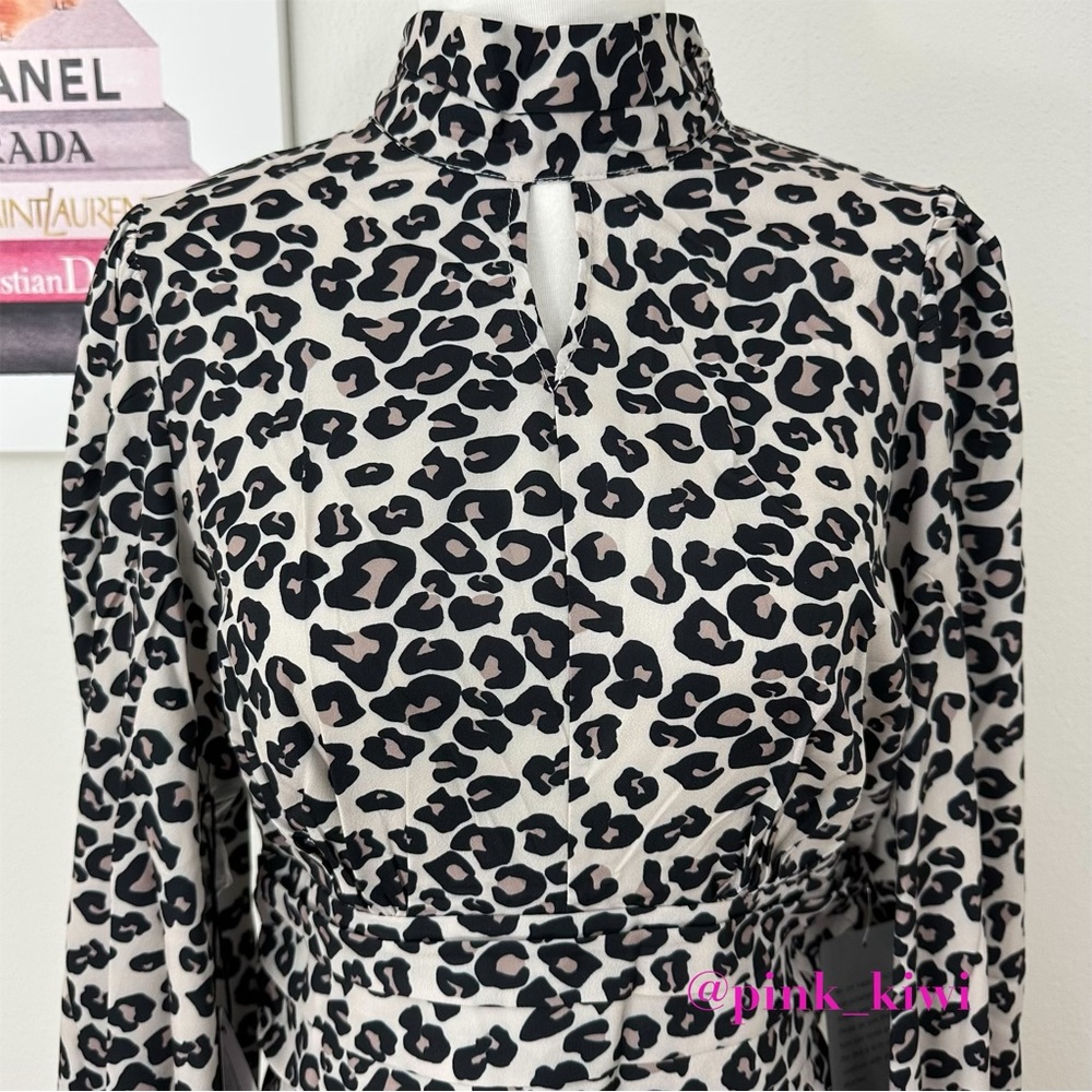 Area Stars Leopard Print Keyhole Dress - Picture 3 of 17